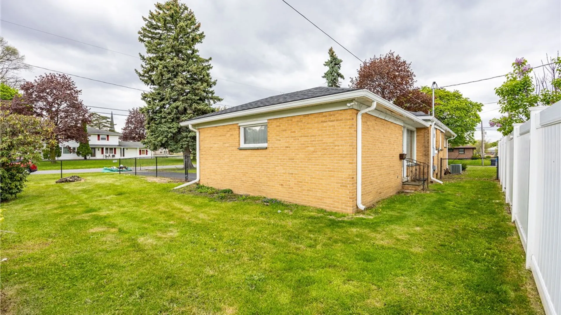 Property at 5 Bayberry Lane, Greece, NY 14616 27