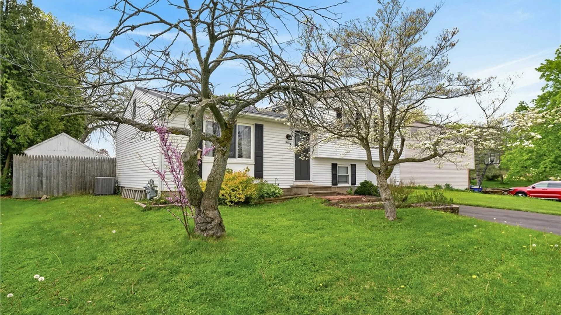 Property at 3 Barringer Drive, Hamlin, NY 14464 3