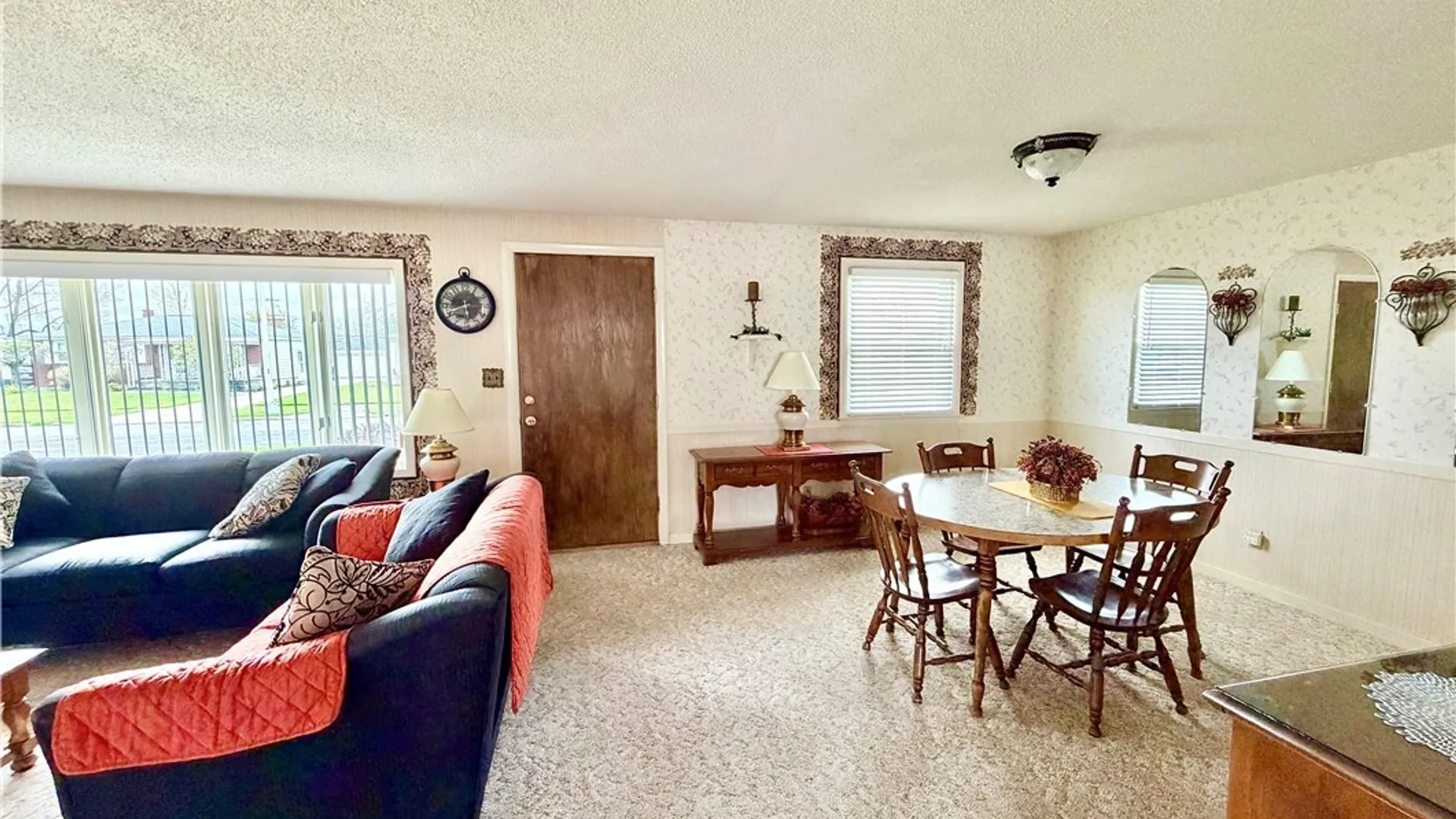 Property at 96 Della Drive, Lackawanna, NY 14218 14