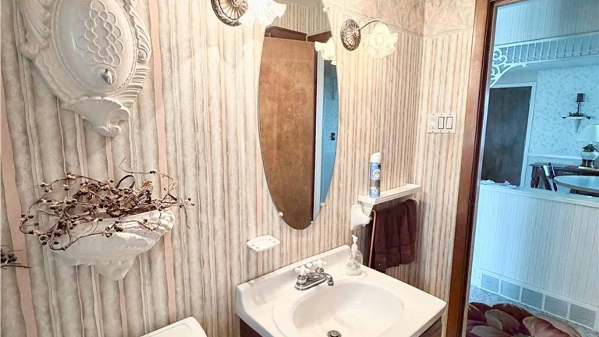 Property at 96 Della Drive, Lackawanna, NY 14218 21