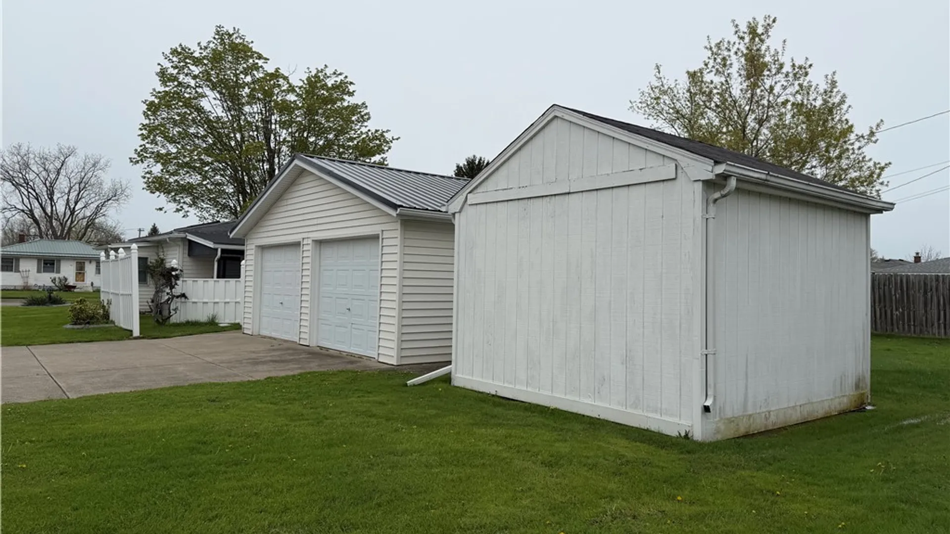Property at 96 Della Drive, Lackawanna, NY 14218 26