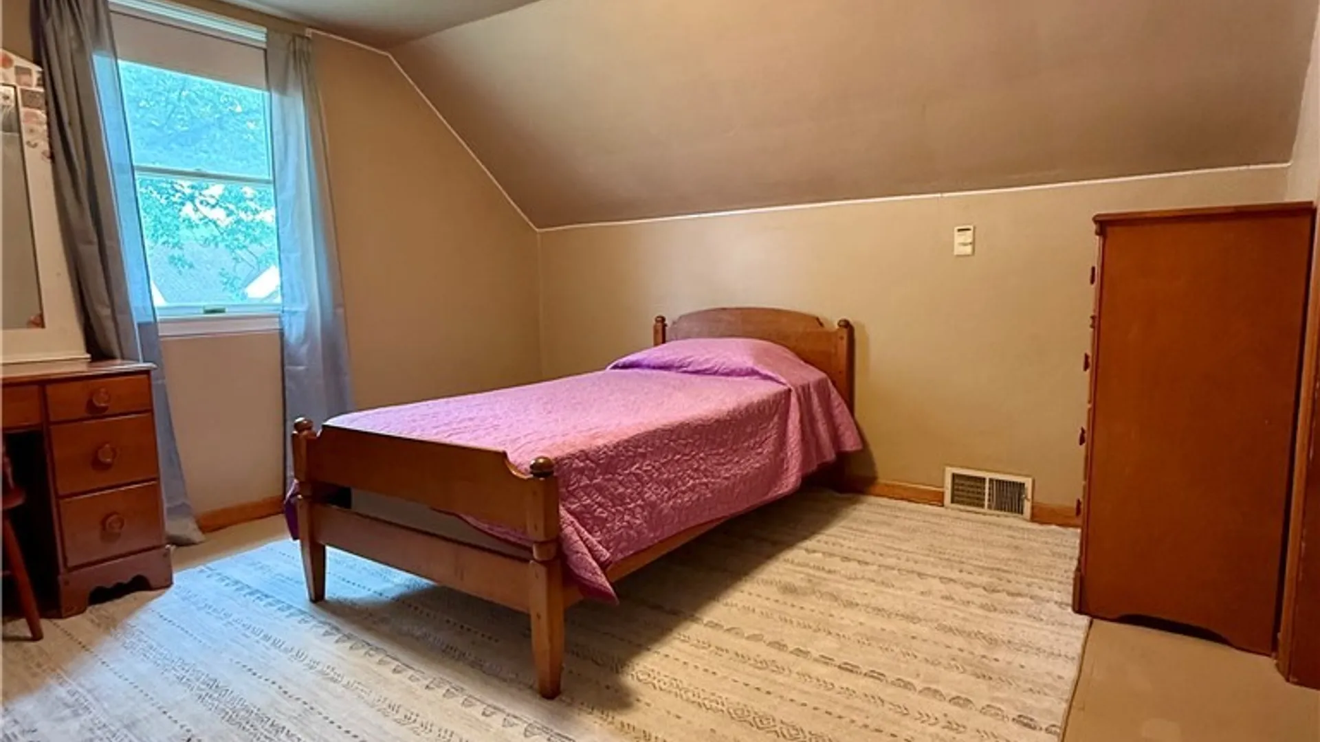 Property at 46 Briarhill Drive, West Seneca, NY 14224 17