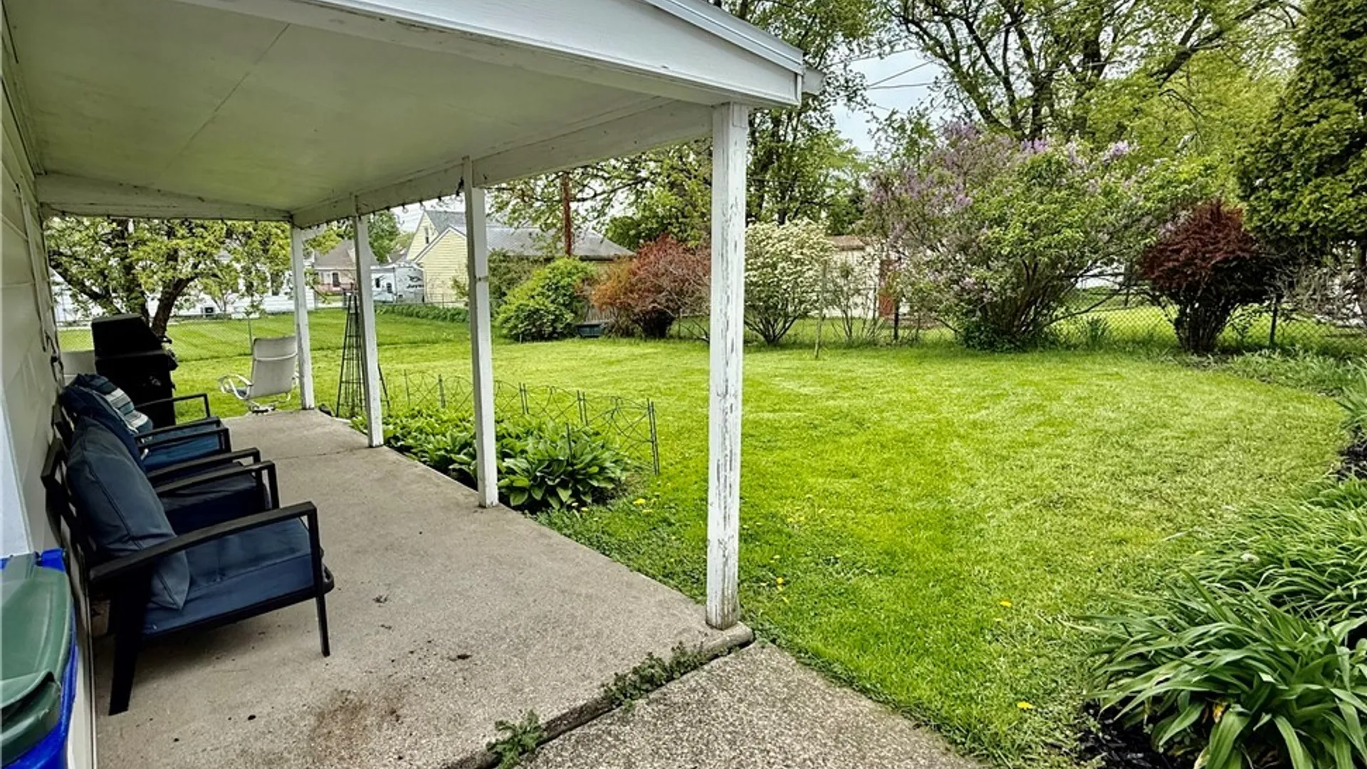Property at 46 Briarhill Drive, West Seneca, NY 14224 24