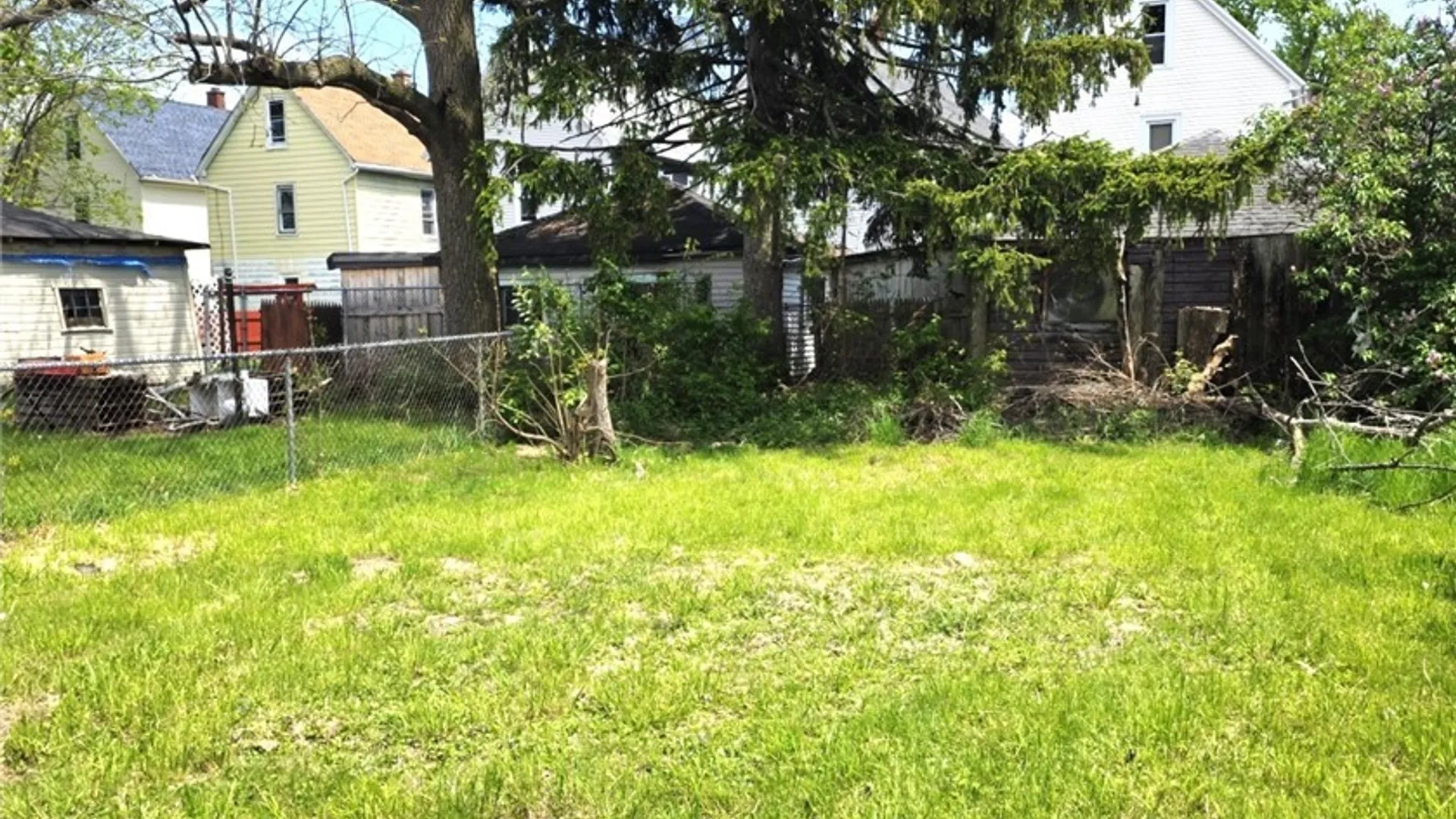 Property at 255 Wyoming Street, Buffalo, NY 14215 3