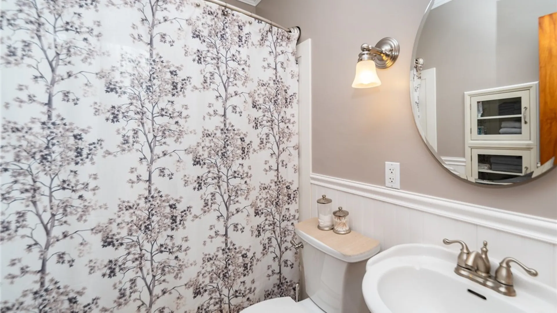 Property at 19 Dewey Avenue, Batavia City, NY 14020 15