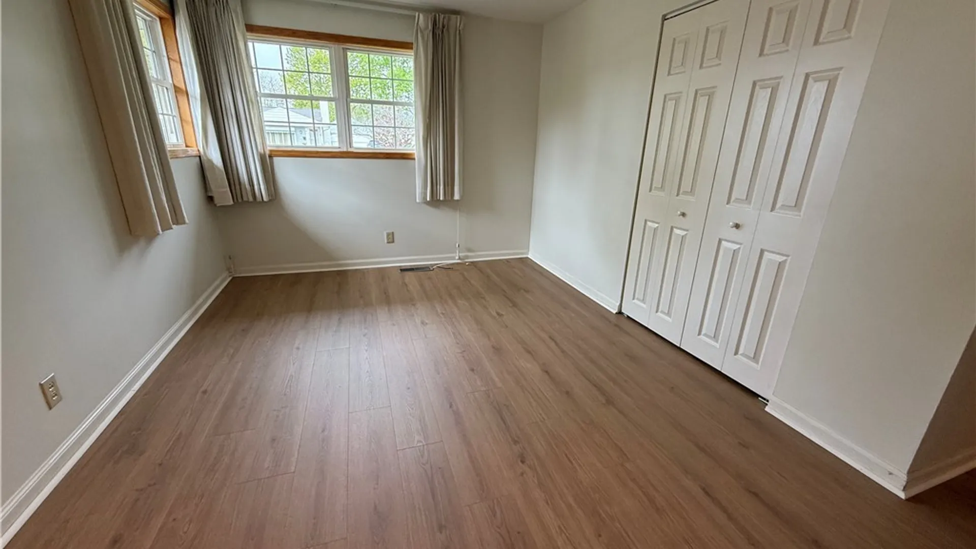 Property at 119 Greenleaf Avenue, Tonawanda, NY 14150 9