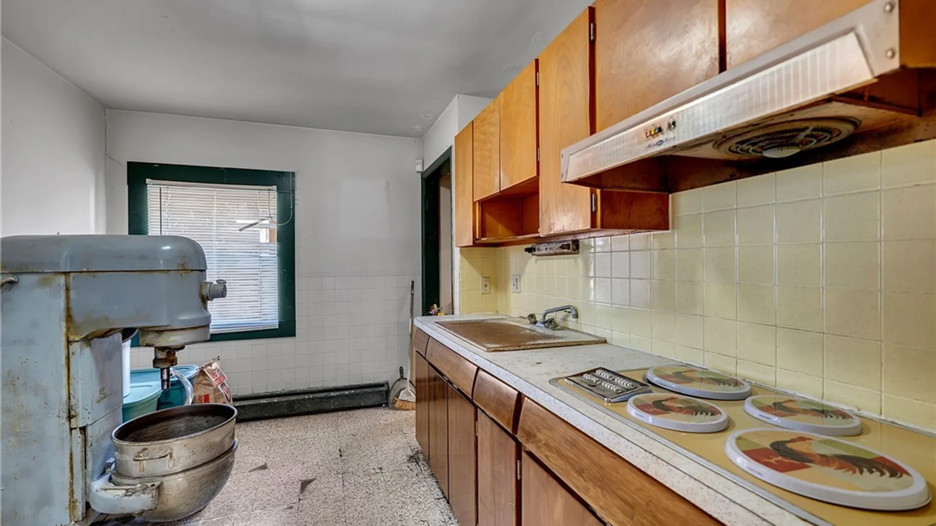 Property at 2123 Clinton Street, West Seneca, NY 14206 9