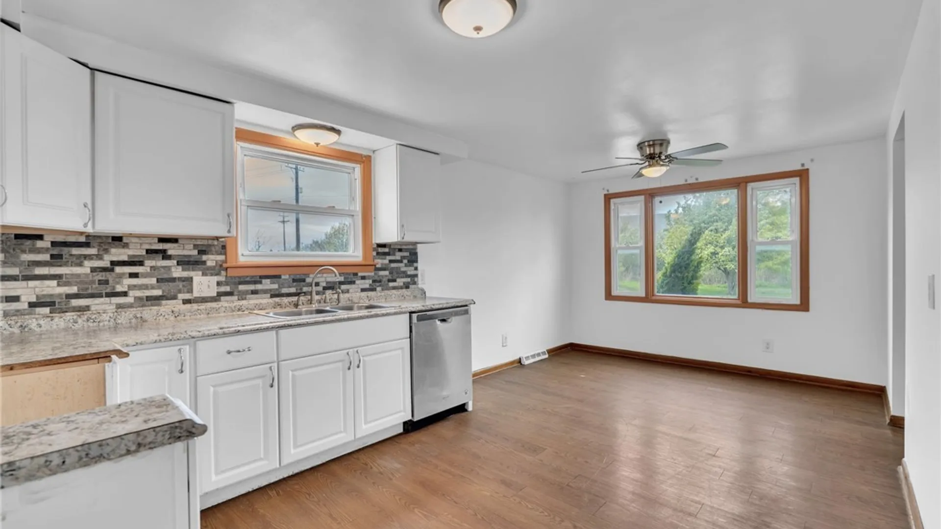 Property at 35 Crandon Boulevard, Cheektowaga, NY 14225 21