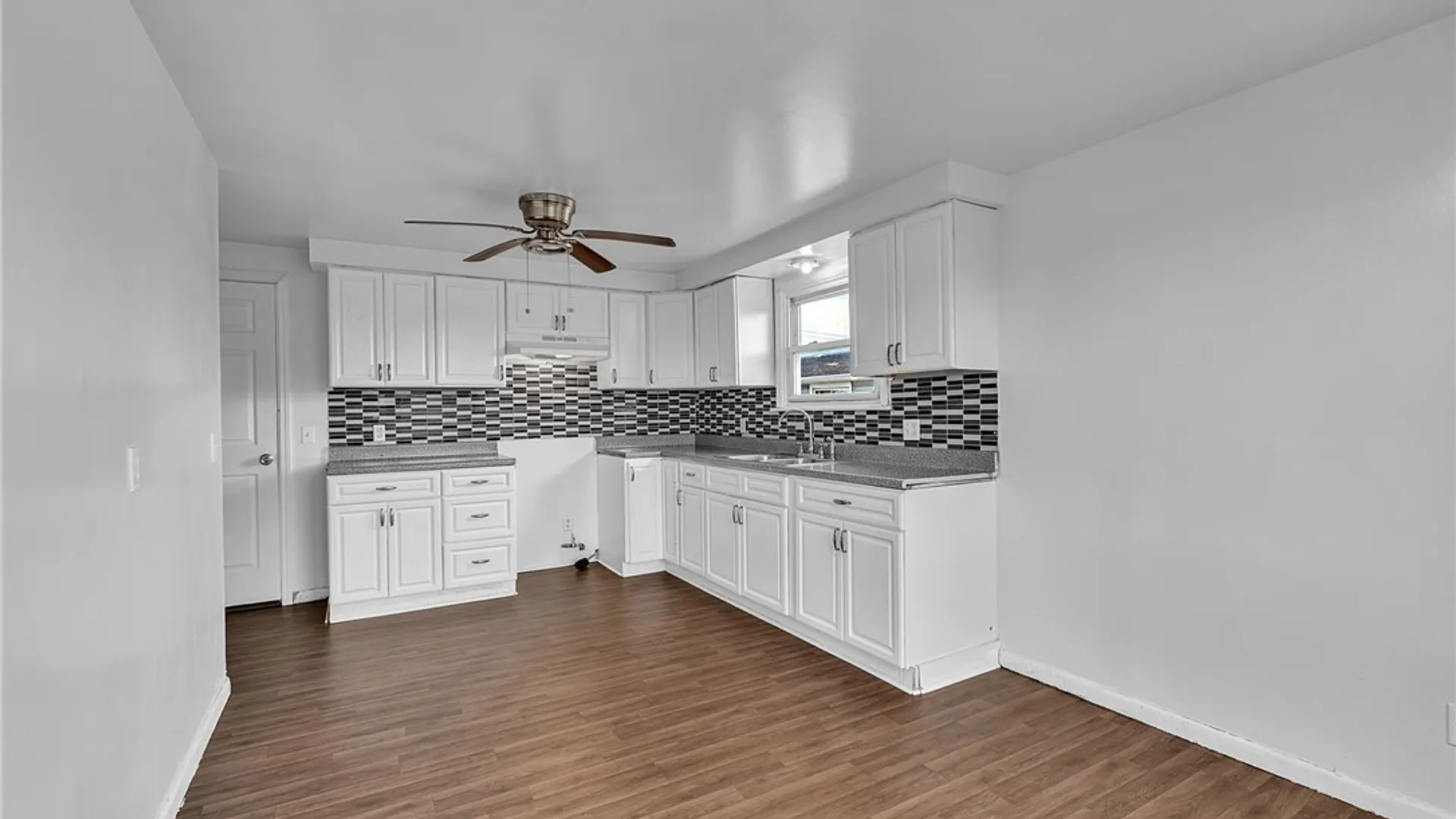 Property at 35 Crandon Boulevard, Cheektowaga, NY 14225 7