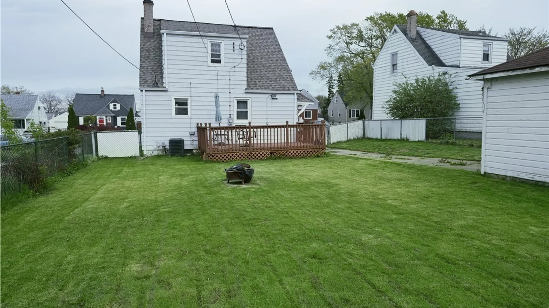 Property at 130 Leonard Post Drive, Cheektowaga, NY 14211 22