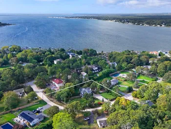 Property at 3 Jefferson Ave, Hampton Bays, NY 11946