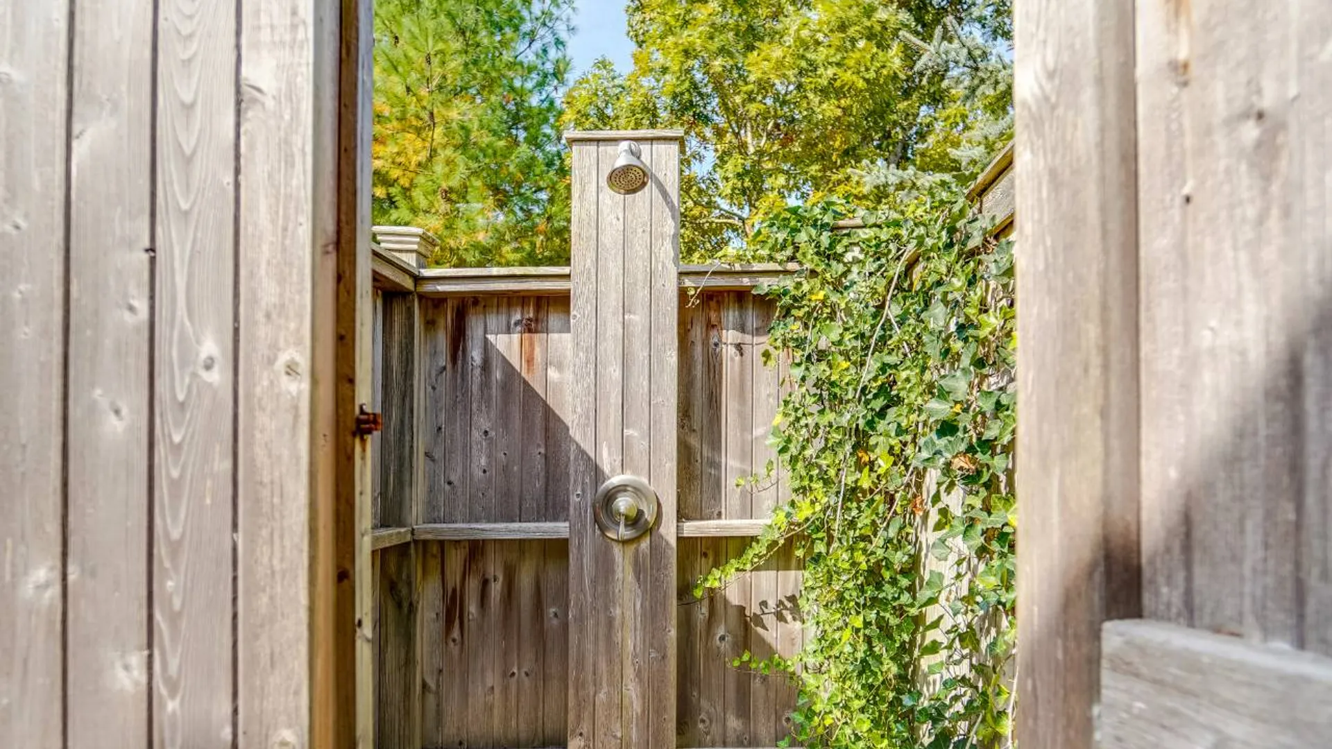 Property at 3 Jefferson Ave, Hampton Bays, NY 11946 21