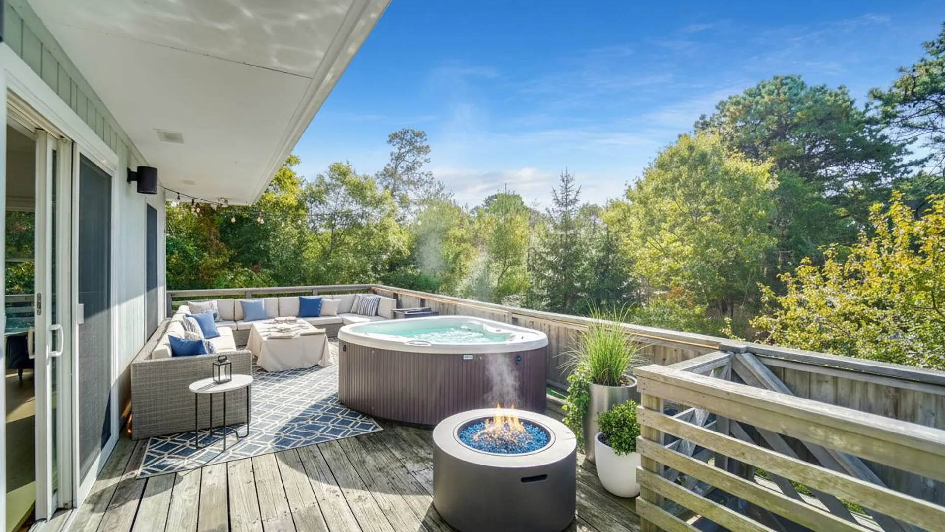 Property at 3 Jefferson Ave, Hampton Bays, NY 11946 5