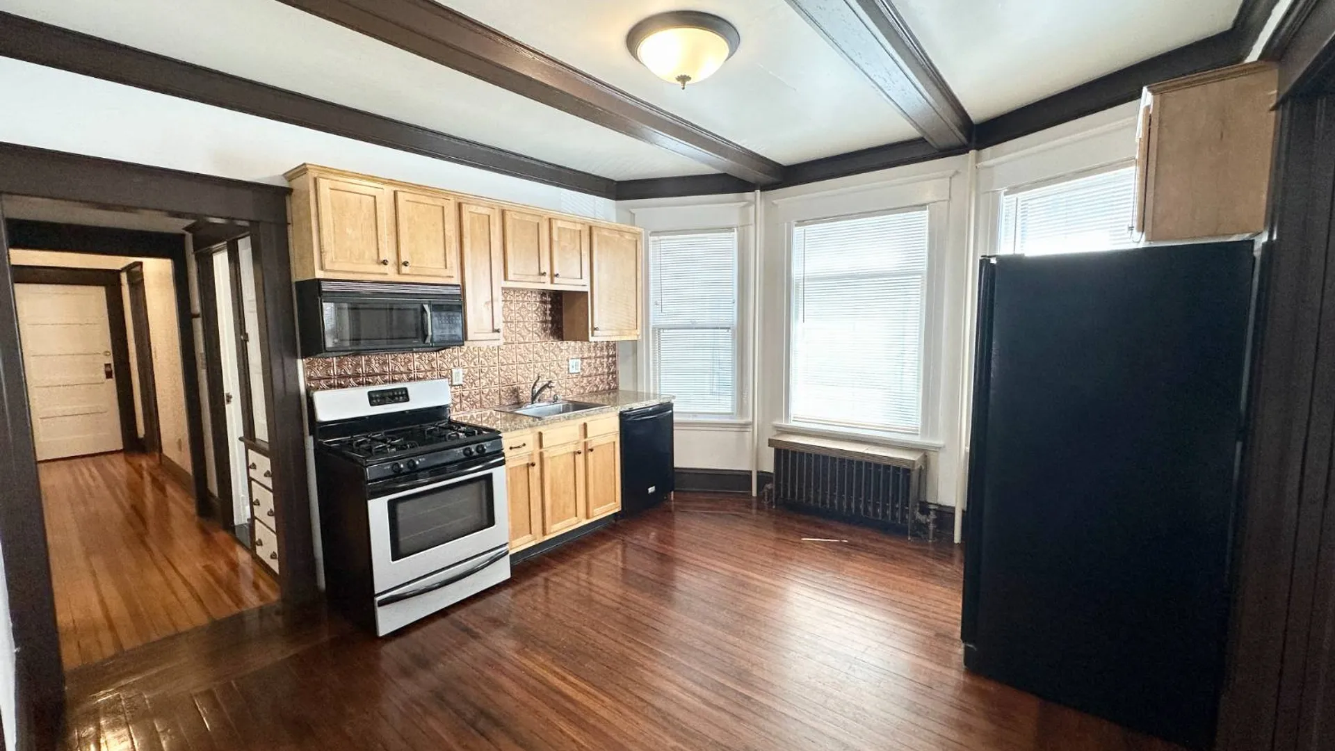 Property at 423 Hamilton St, Albany, NY 12203 2