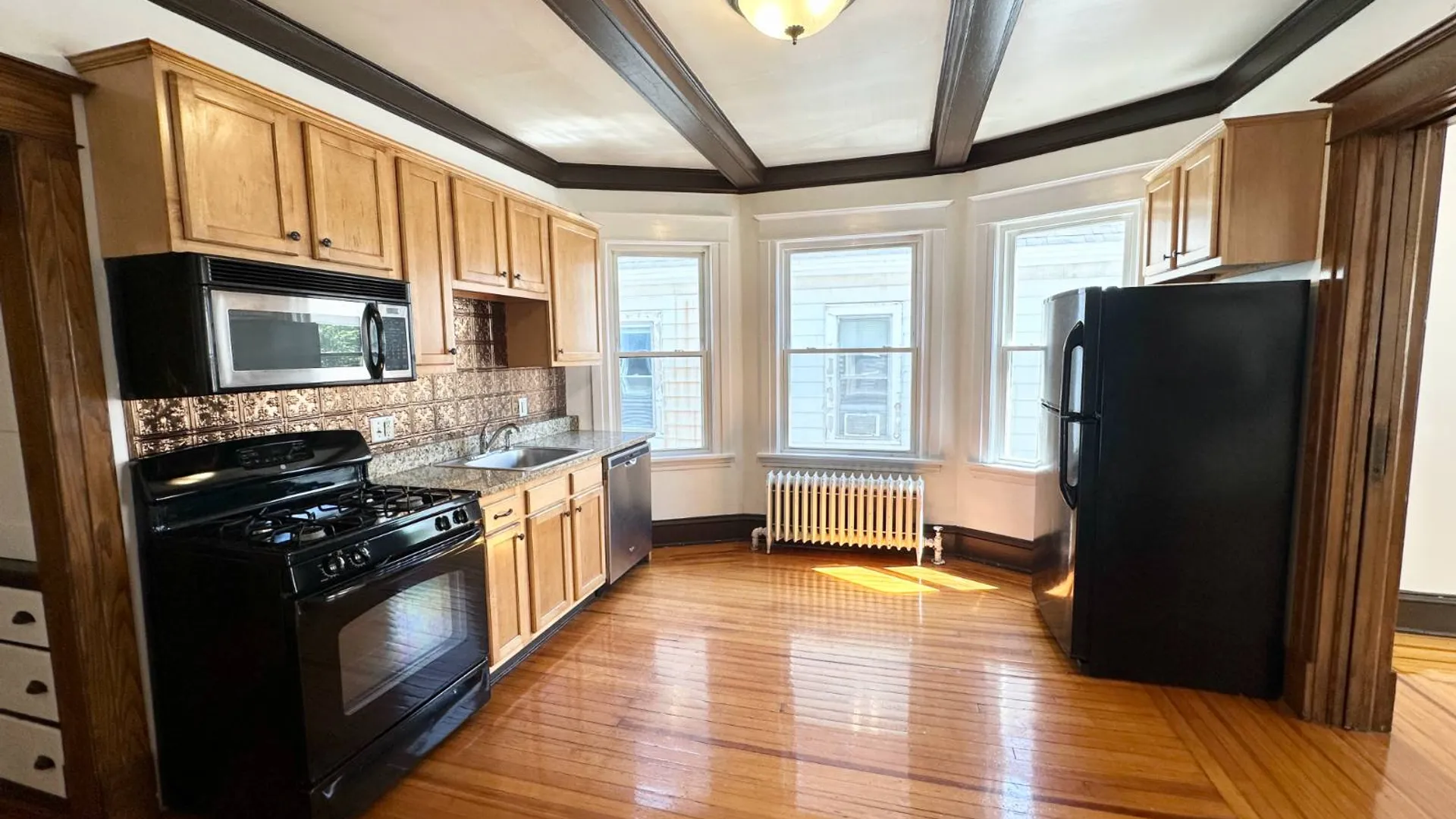 Property at 423 Hamilton St, Albany, NY 12203 2