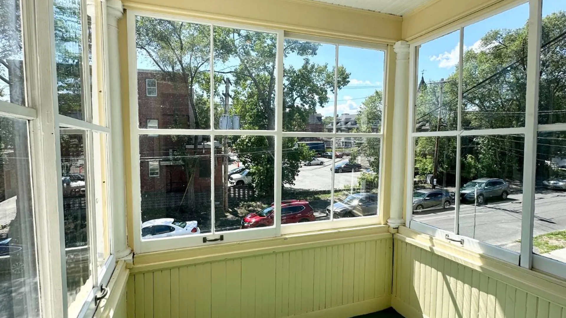 Property at 423 Hamilton St, Albany, NY 12203 9