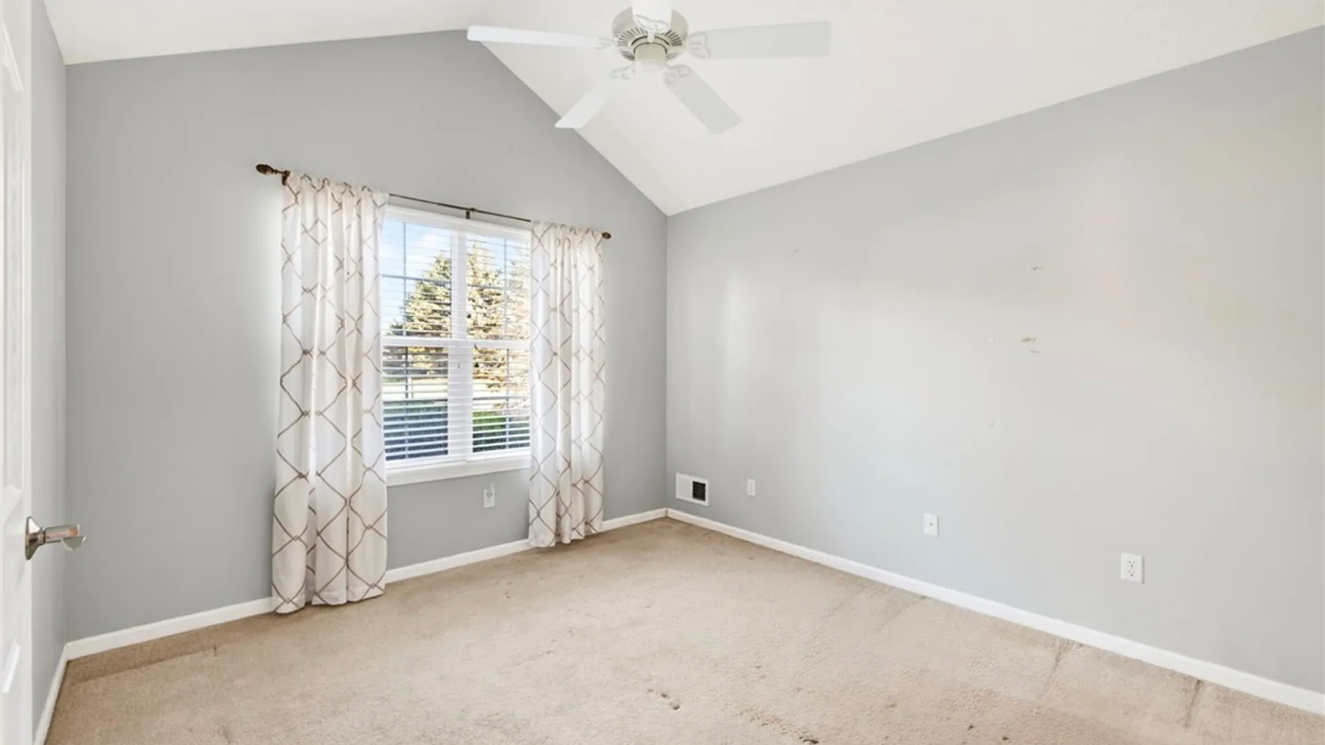 Property at 113 Maple Center Road, Greece, NY 14468 28