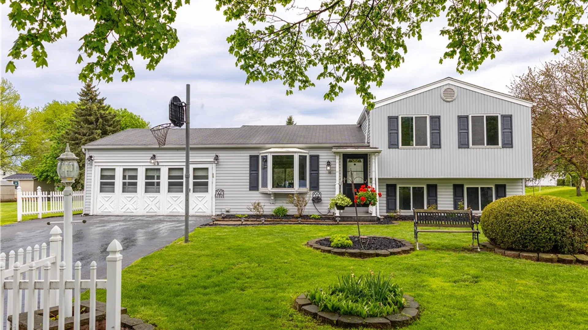 Property at 18 Kencrest Circle, Gates, NY 14606 2