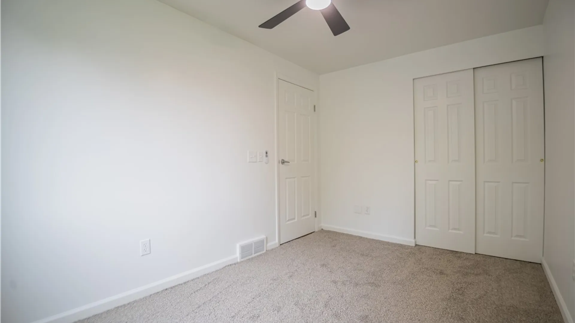 Property at 18 Kencrest Circle, Gates, NY 14606 20