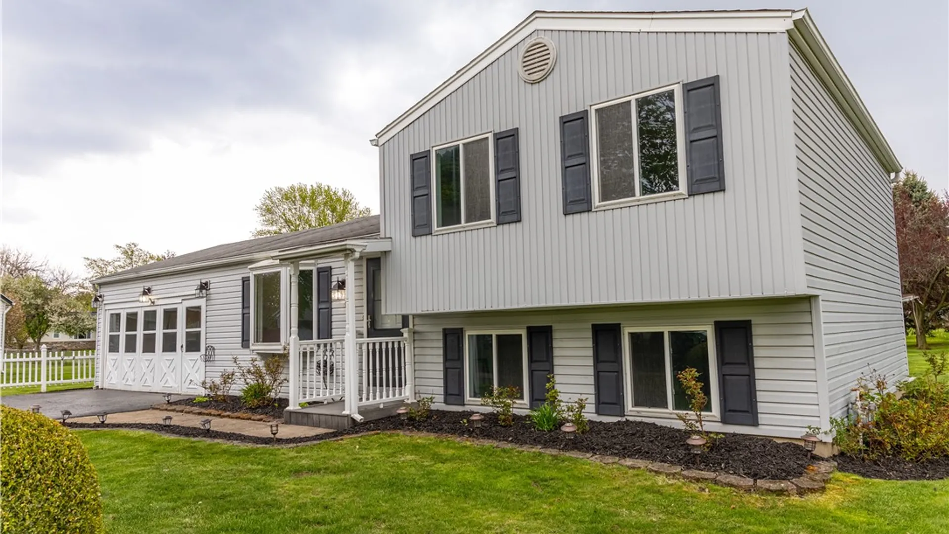Property at 18 Kencrest Circle, Gates, NY 14606 3