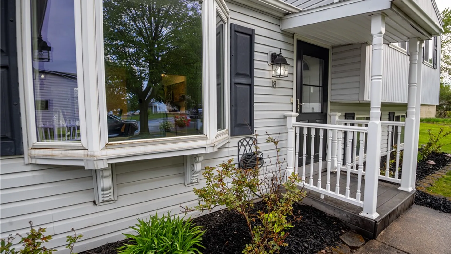 Property at 18 Kencrest Circle, Gates, NY 14606 5
