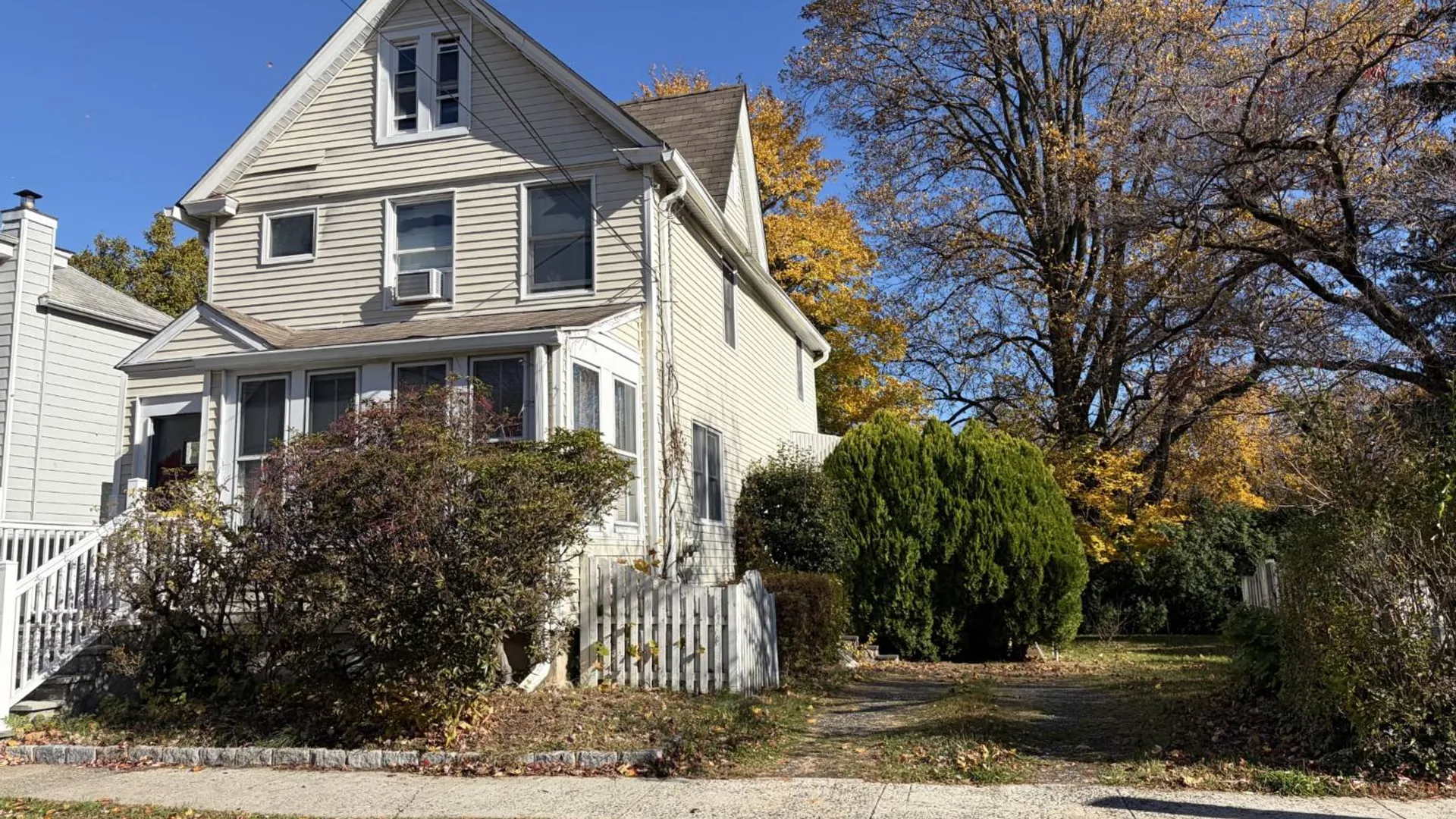 Property at 40 northfield avenue, dobbs ferry, NY 10522 2