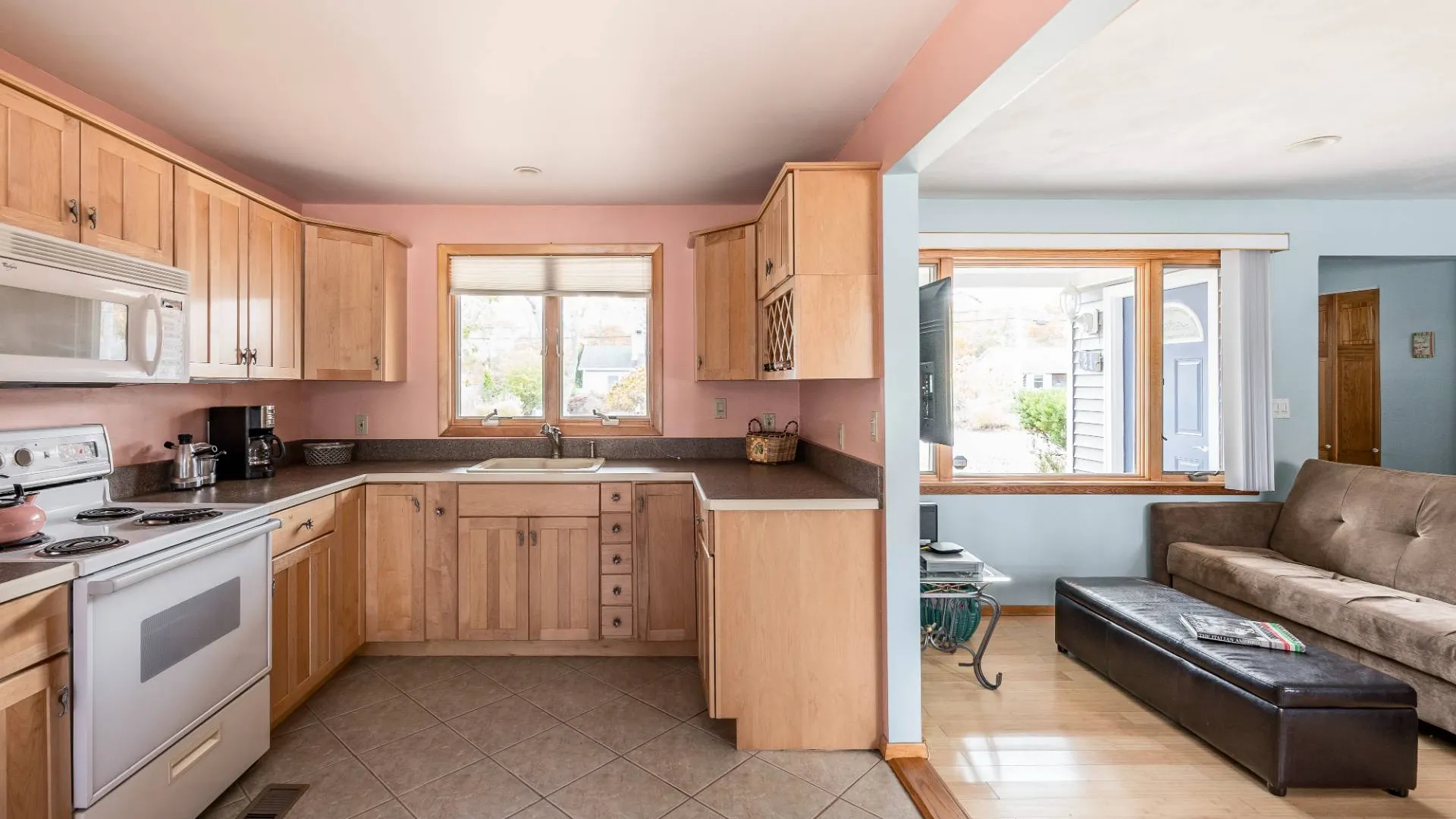 Property at 21 Woodridge Rd, Hampton Bays, NY 11946 14