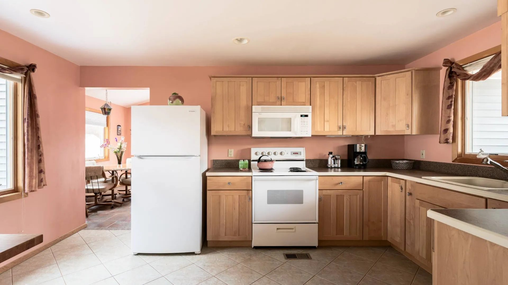 Property at 21 Woodridge Rd, Hampton Bays, NY 11946 16