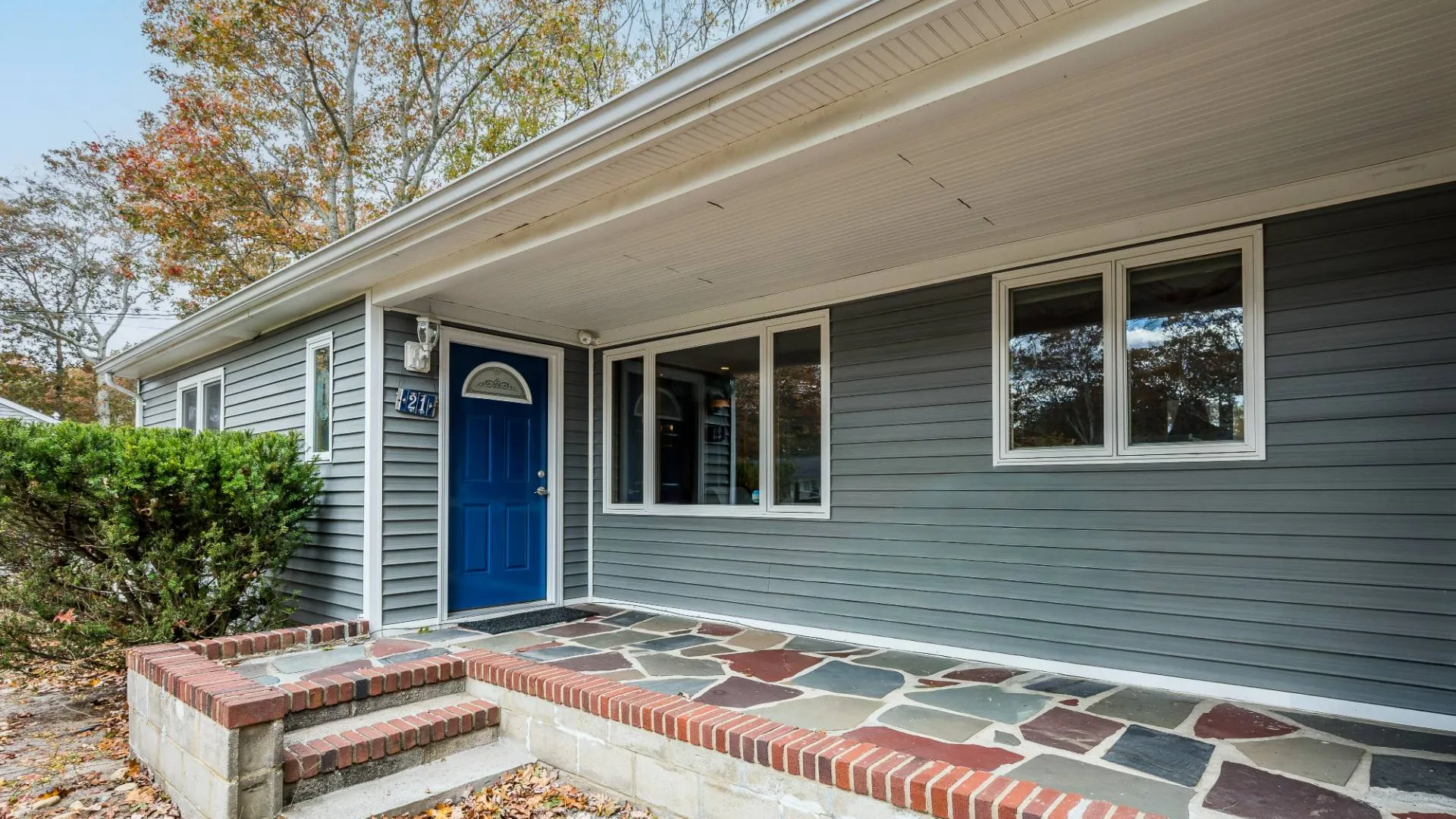 Property at 21 Woodridge Rd, Hampton Bays, NY 11946 3