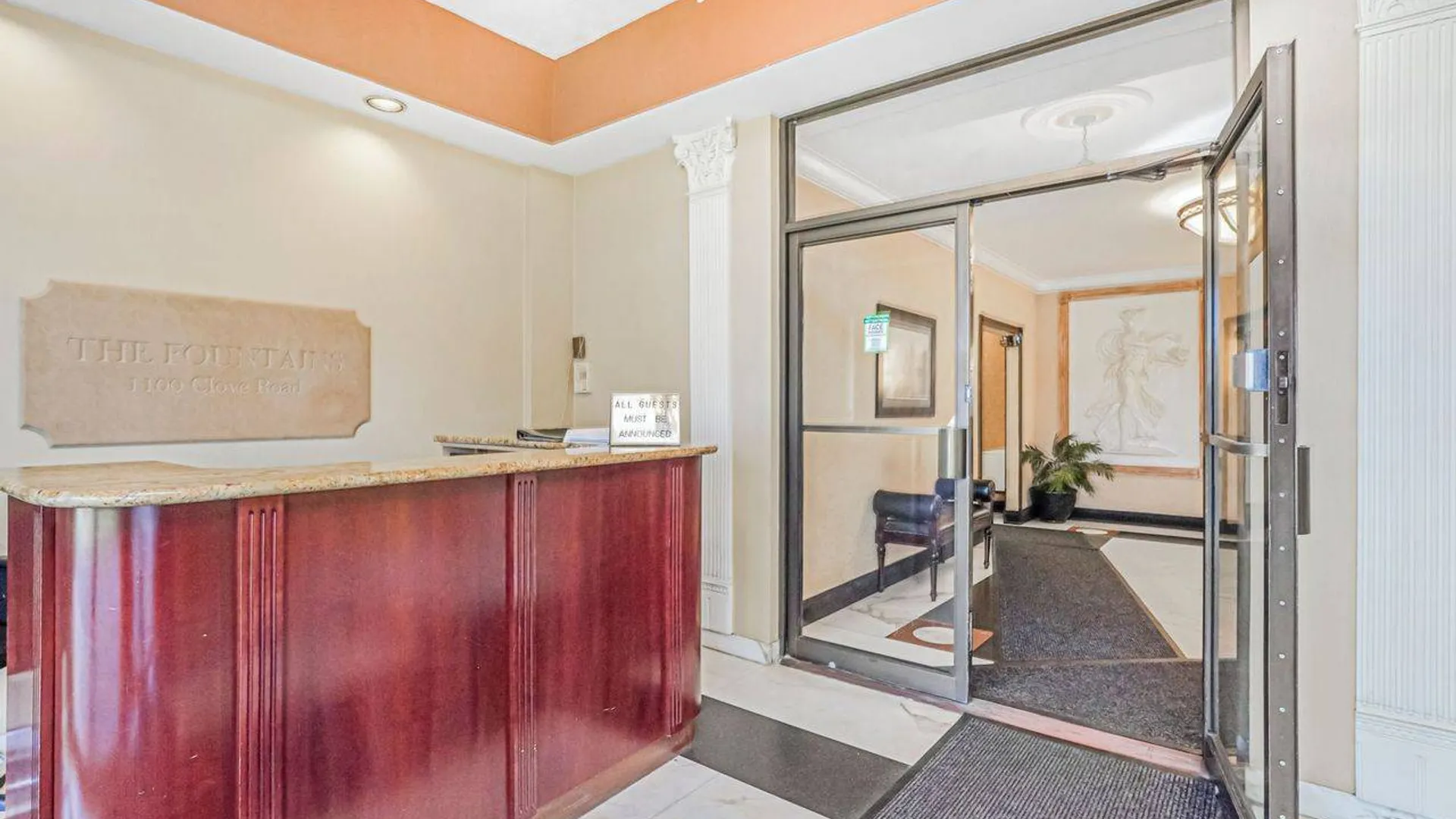 Property at 1100 Clove Rd, Staten Island, NY 10301 3