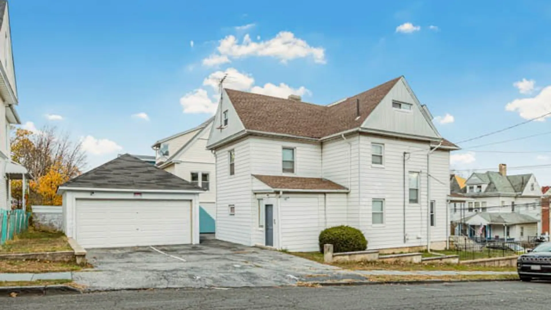 Property at 69 Waring Pl, Yonkers, NY 10703 4