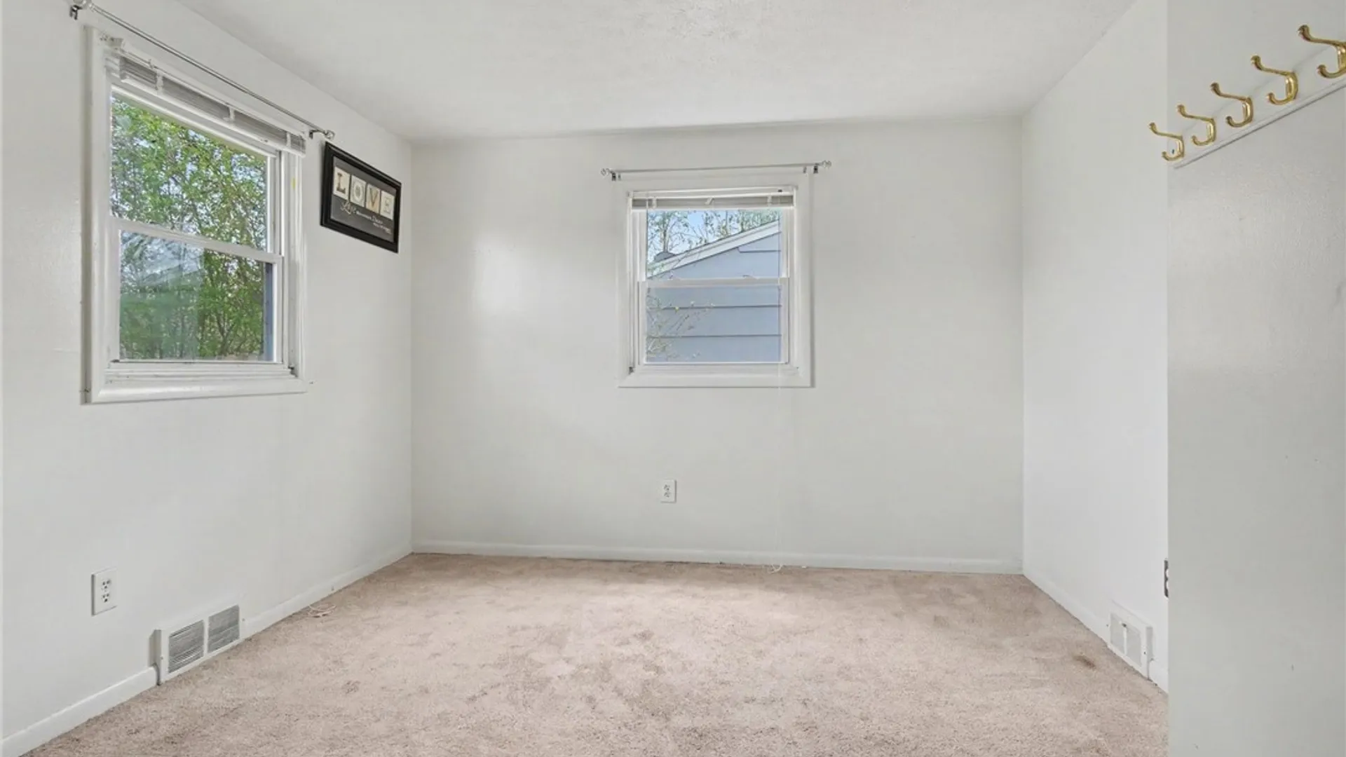 Property at 154 Burben Way, Gates, NY 14624 13