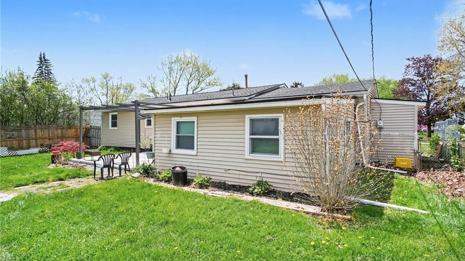 Property at 154 Burben Way, Gates, NY 14624 27