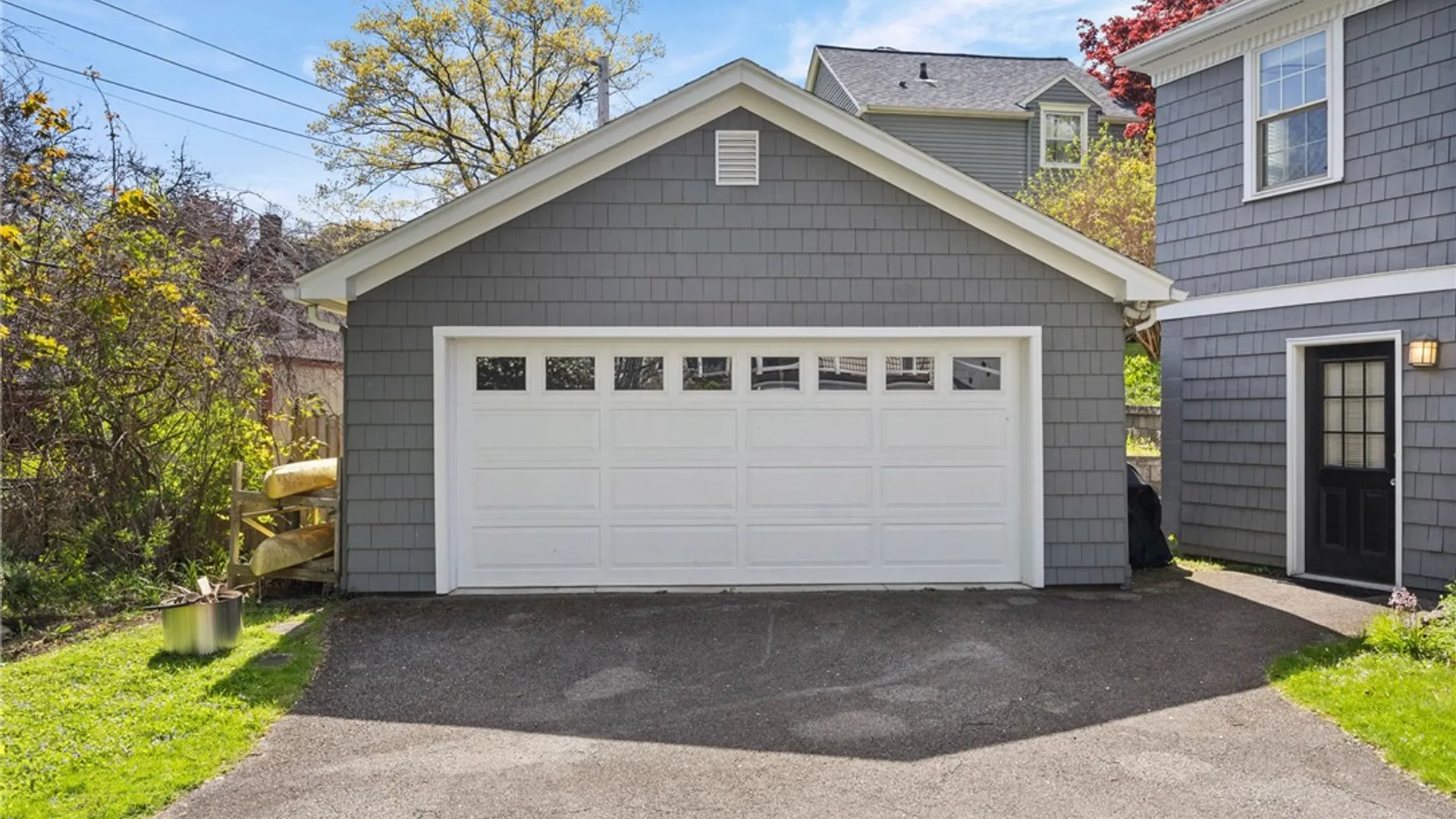 Property at 340 Cobbs Hill Dr, Rochester, NY 14610 6