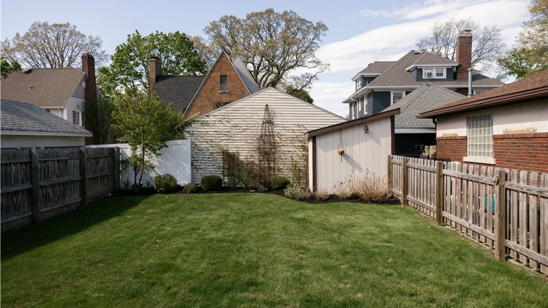 Property at 942 Harrison Avenue, Niagara Falls, NY 14305 35