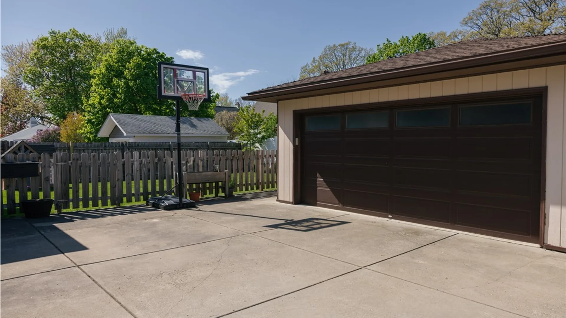 Property at 942 Harrison Avenue, Niagara Falls, NY 14305 41