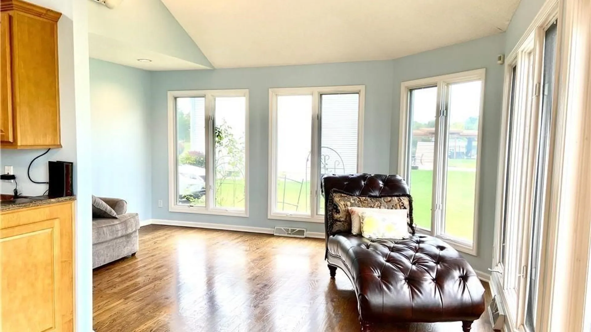 Property at 5458 Center Pine Lane, Clarence, NY 14221 12