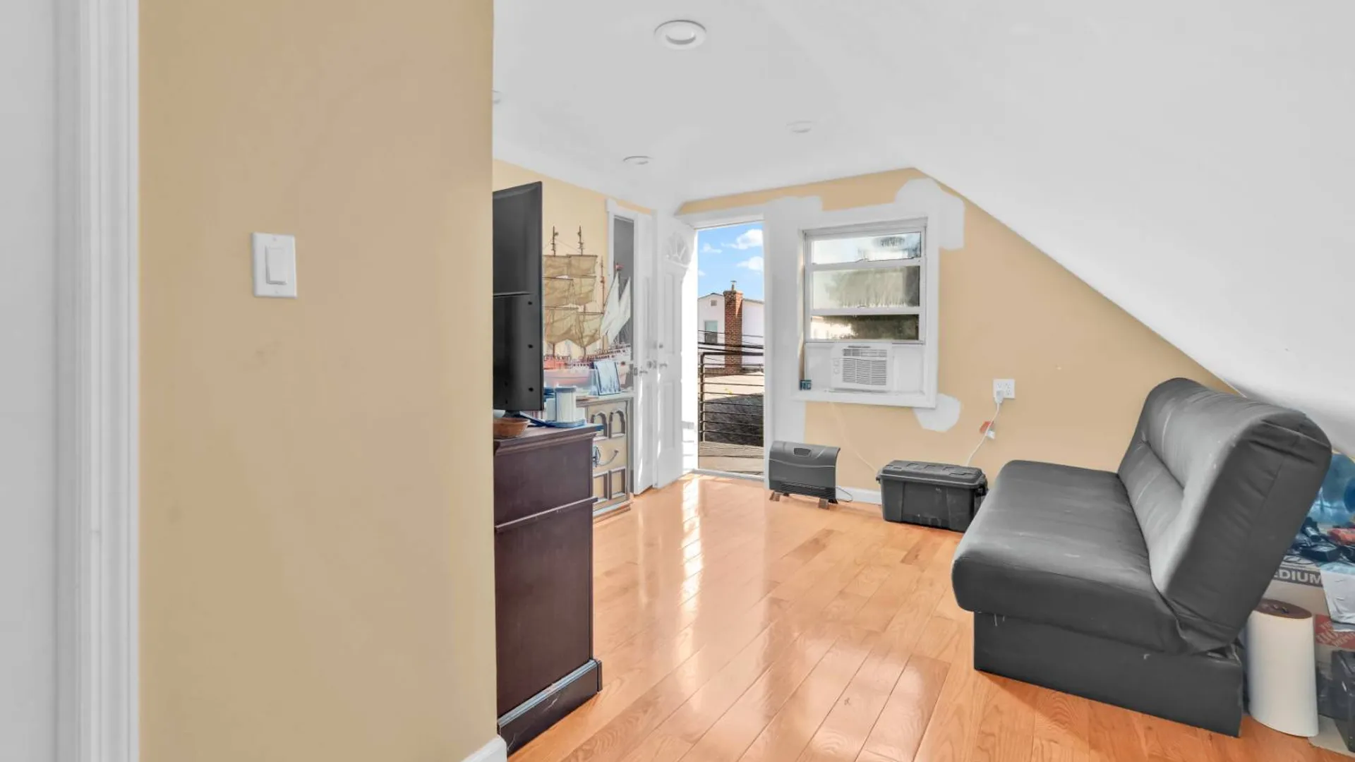 Property at 120-35 225th Street, Cambria Heights, NY 11411 6