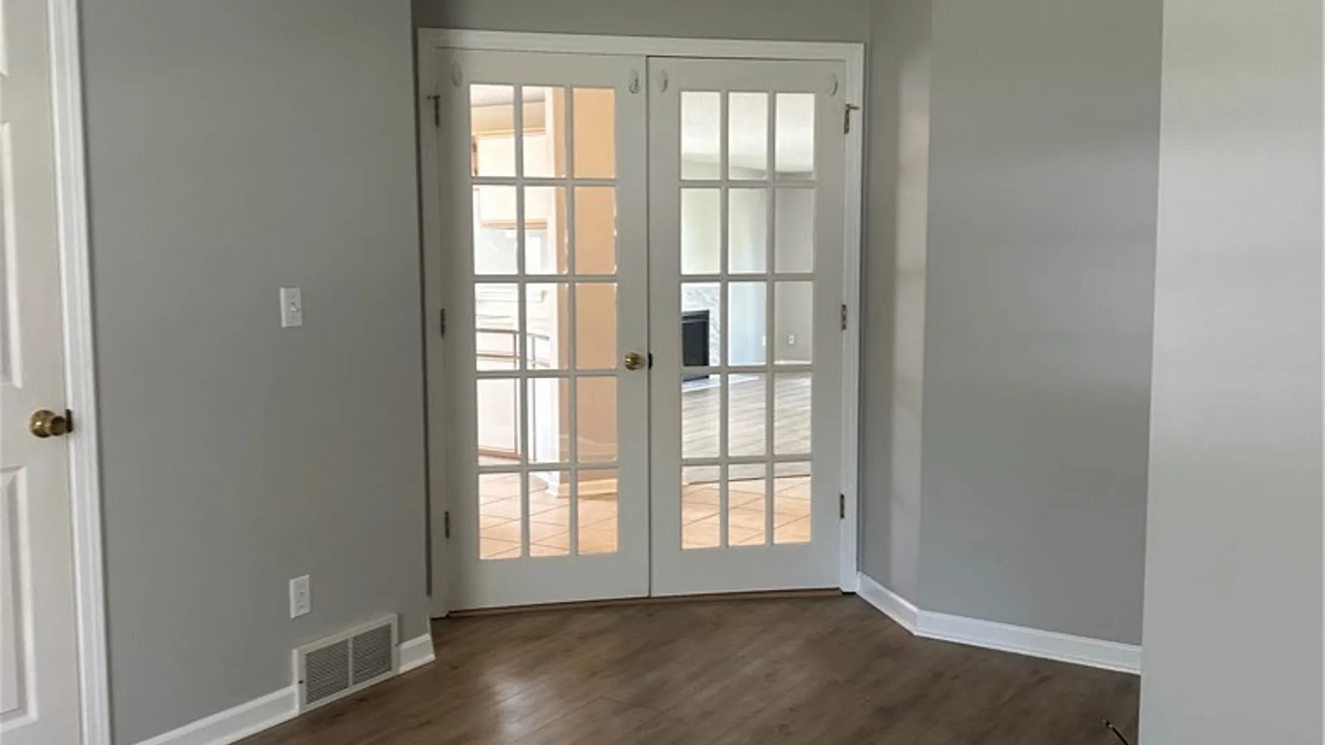 Property at 7 Beacon Park, Amherst, NY 14228 27