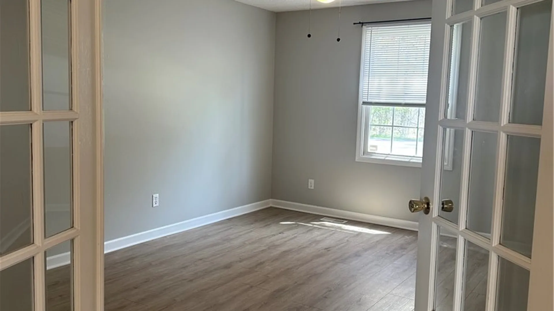 Property at 7 Beacon Park, Amherst, NY 14228 28