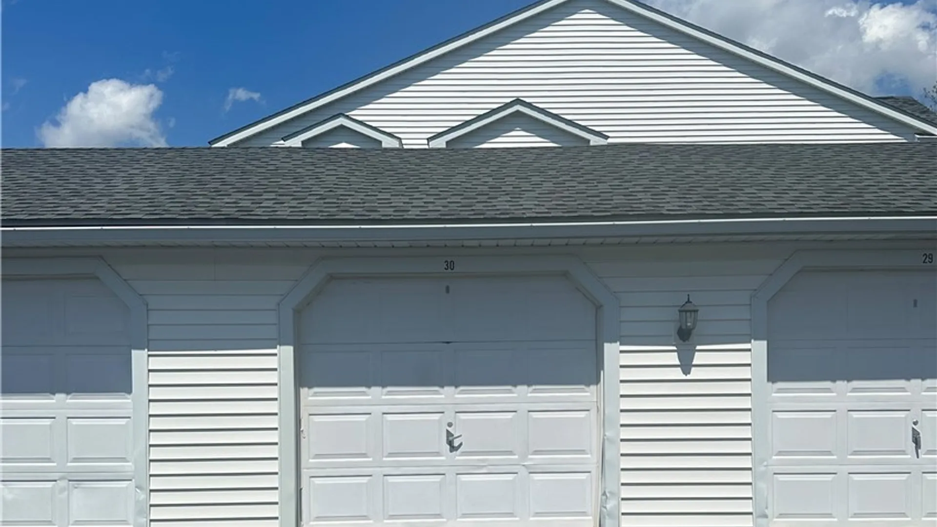 Property at 7 Beacon Park, Amherst, NY 14228 5