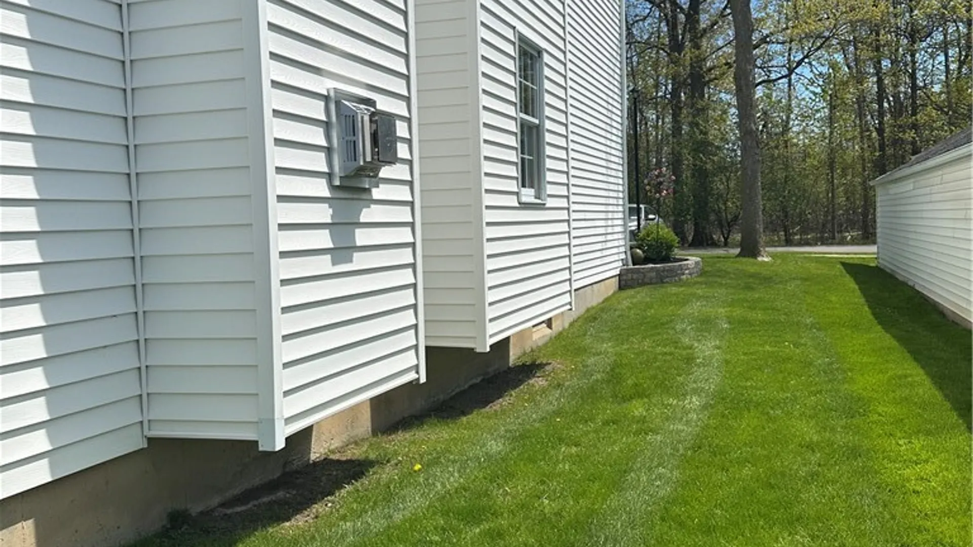 Property at 7 Beacon Park, Amherst, NY 14228 9