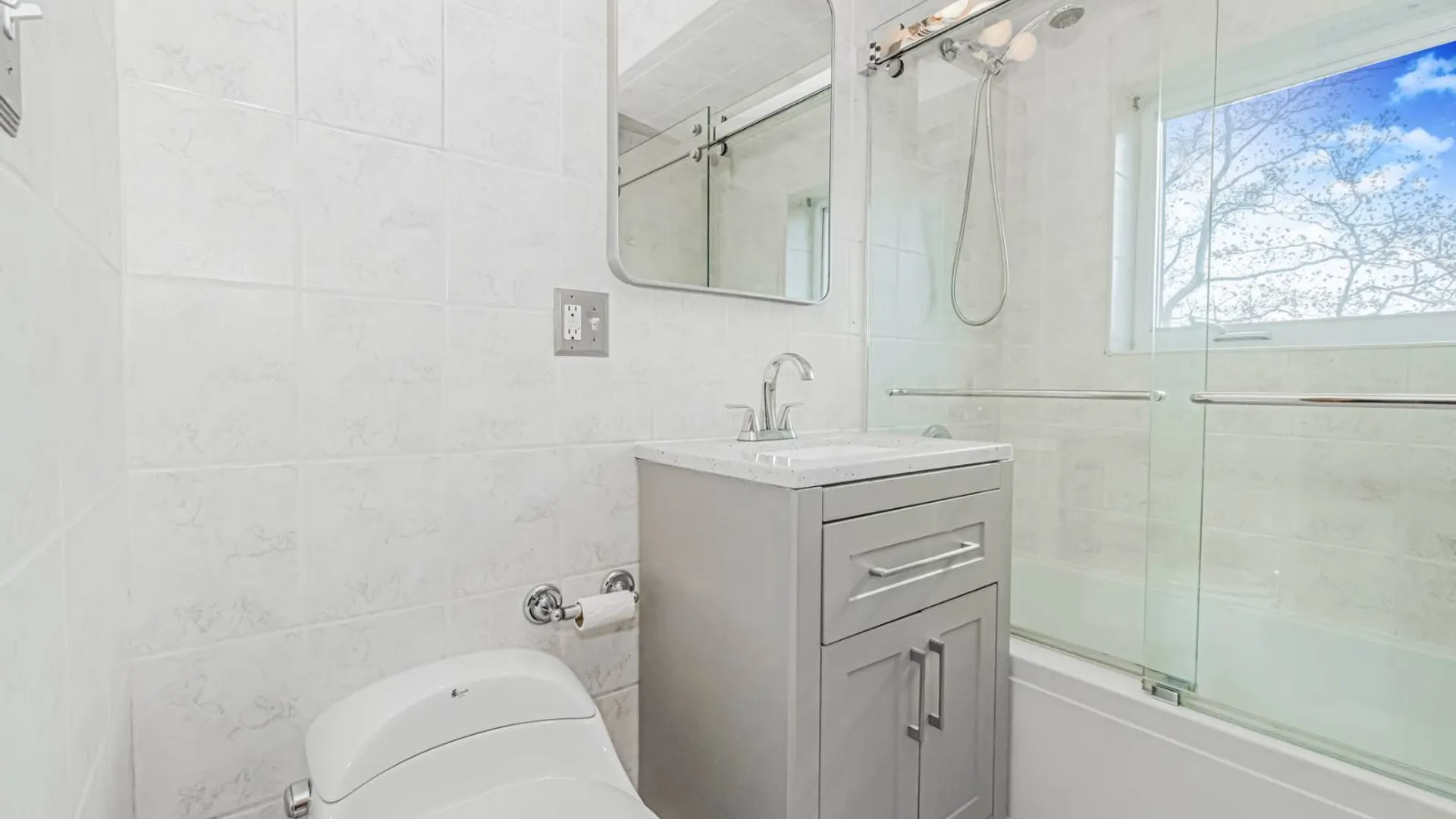 Property at 3567 Shore Pkwy, Brooklyn, NY 11235 17