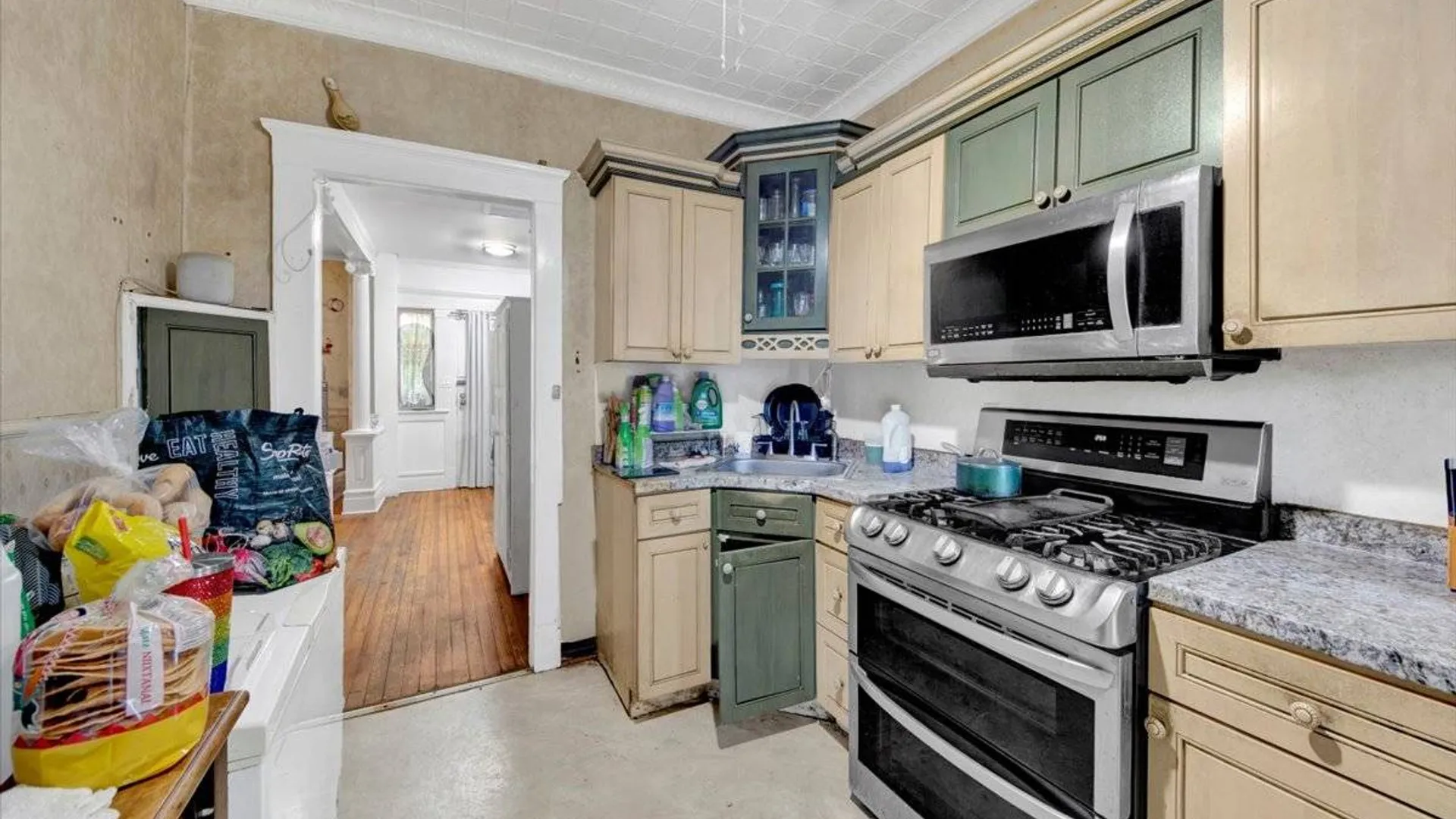 Property at 59 Jackson St, New Rochelle, NY 10801 3