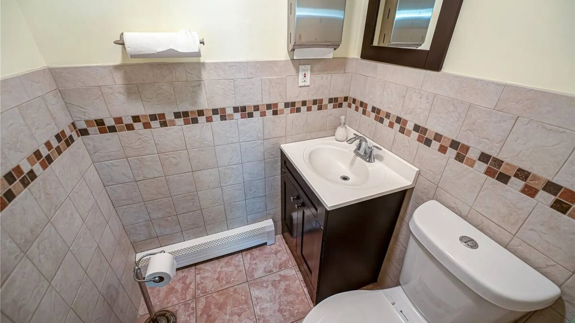 Property at 159 Broadway, Amityville, NY 11701 38