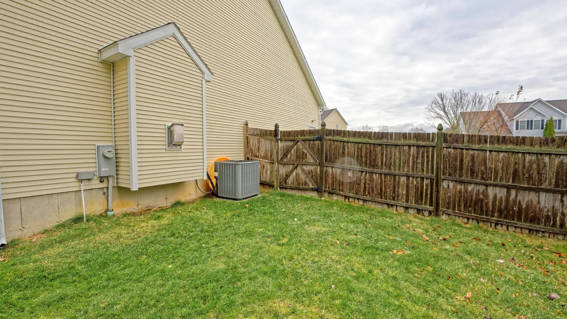 Property at 8 Jordan Ln, Glenville, NY 12302 47