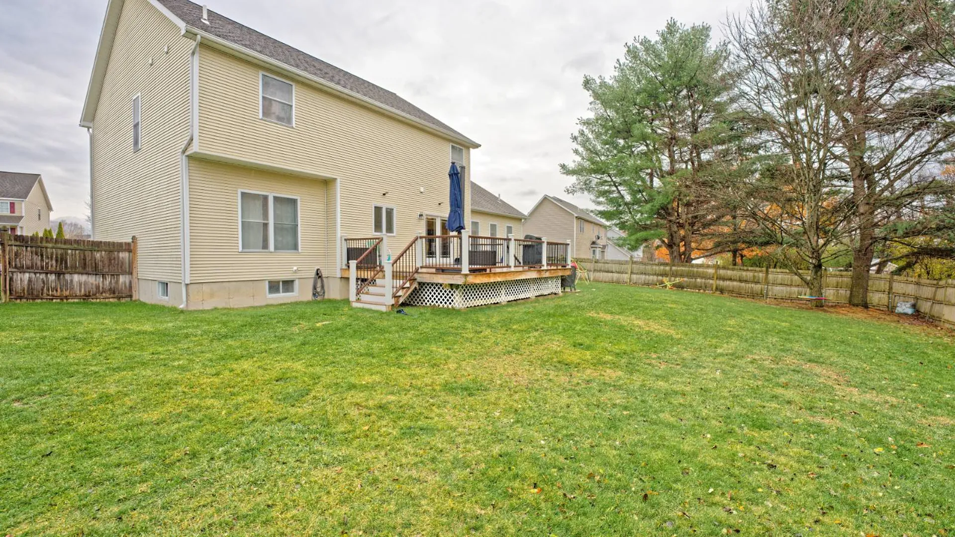 Property at 8 Jordan Ln, Glenville, NY 12302 49