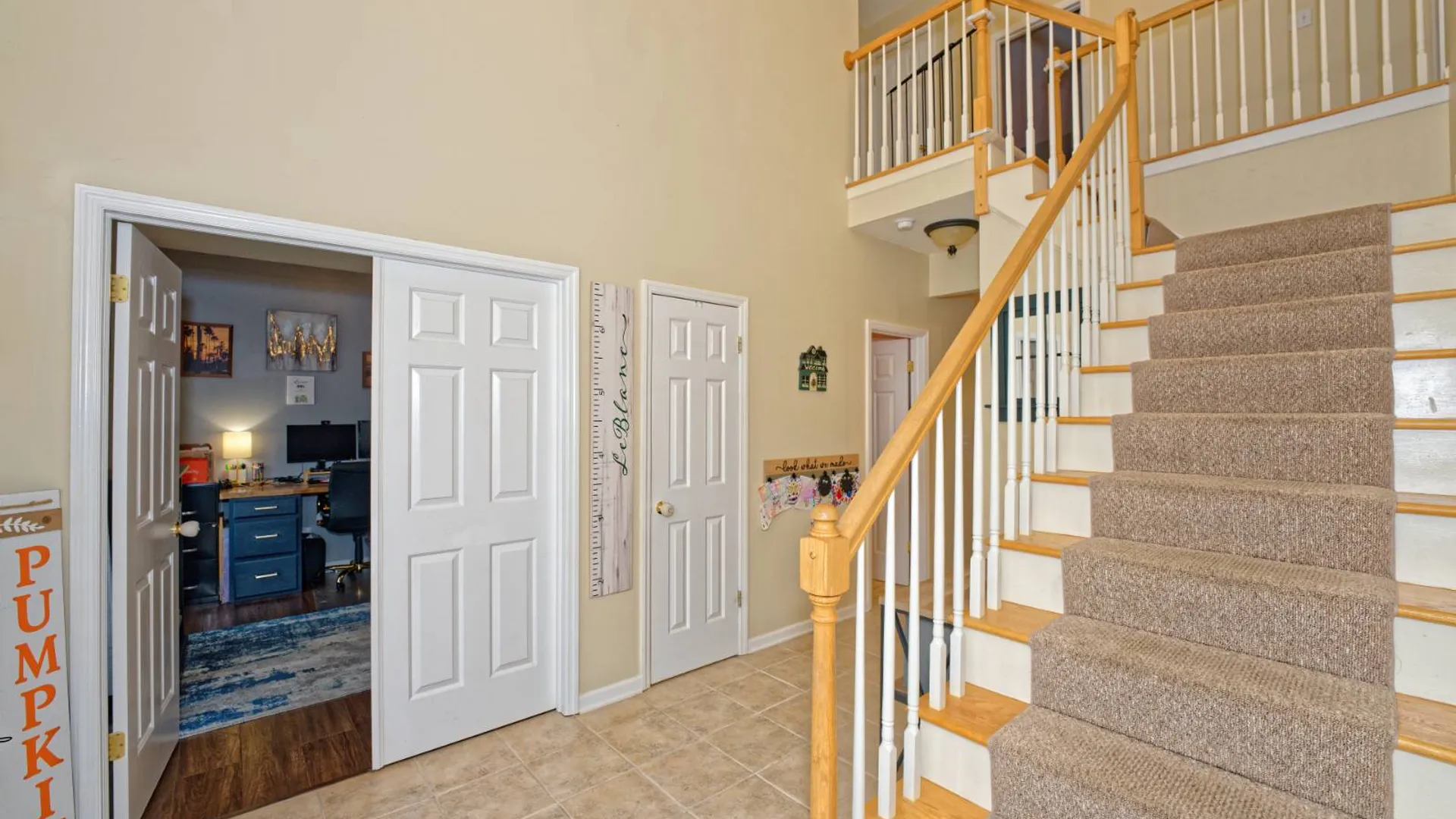 Property at 8 Jordan Ln, Glenville, NY 12302 6