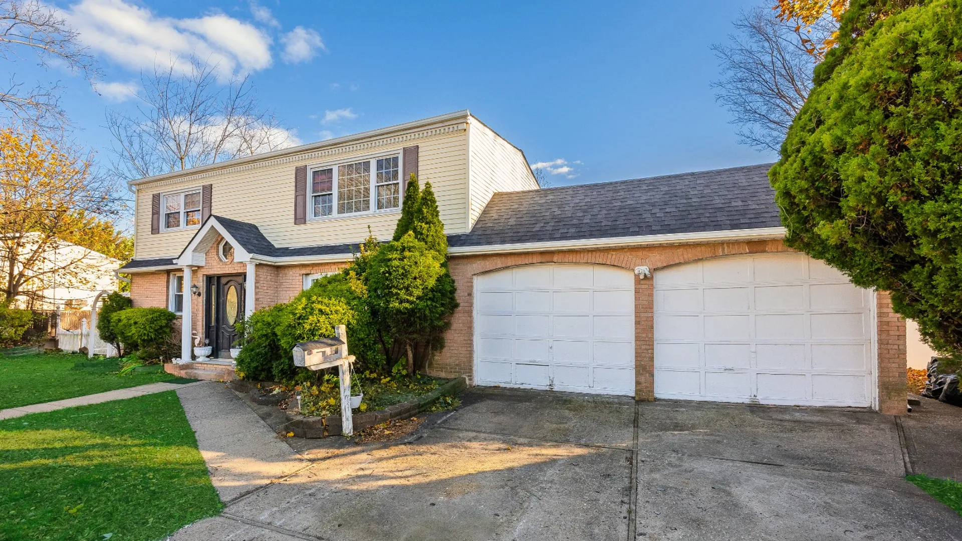 Property at 1565 10th St, West Babylon, NY 11704 37