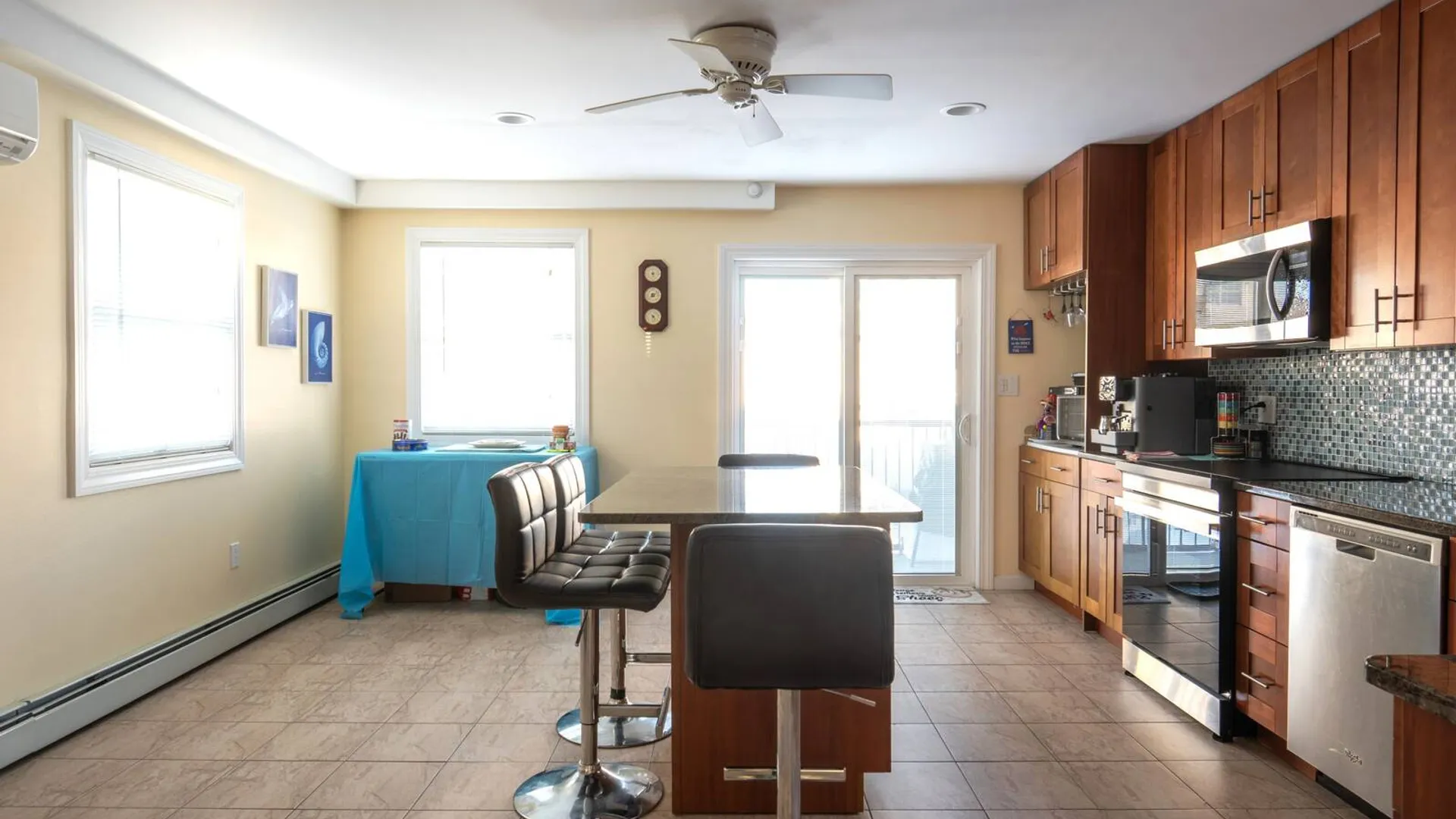 Property at 35 W 11th Road, Broad Channel, NY 11693 5